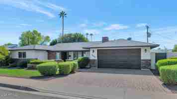 featured image of 4209 E Weldon Ave