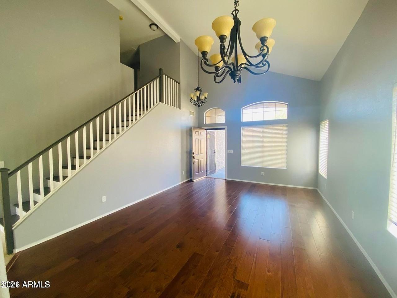 7203 W Irma Ln - Photo 4 of 32