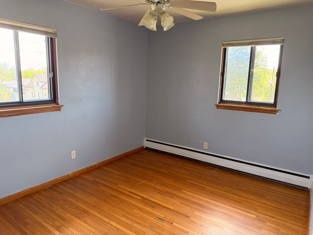 165 Wheelock Pkwy W - Photo 2 of 7