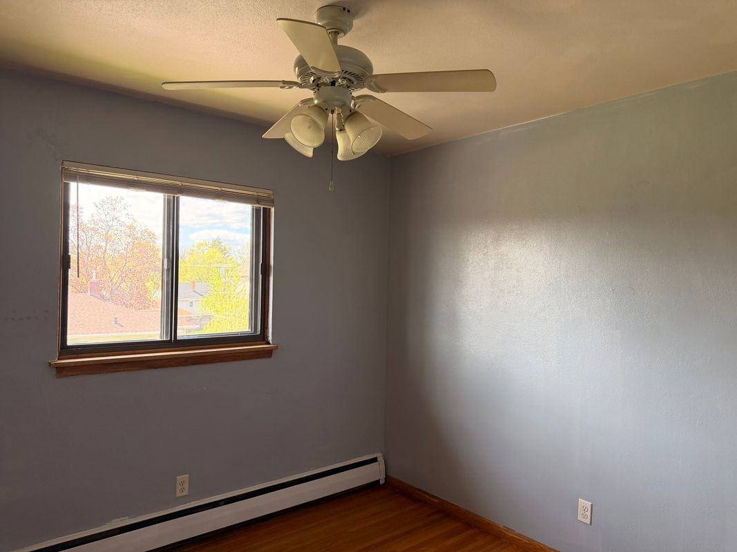 165 Wheelock Pkwy W - Photo 3 of 7