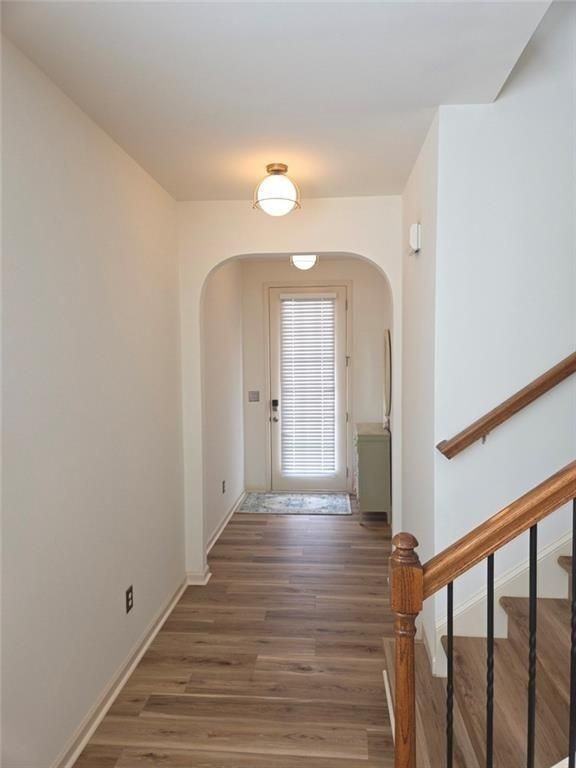 2281 Attewood Dr - Photo 3 of 34
