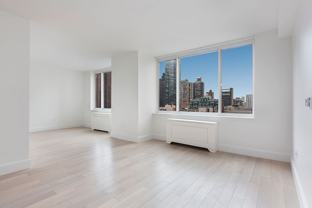 389 E 89th St #9A - Photo 1 of 1