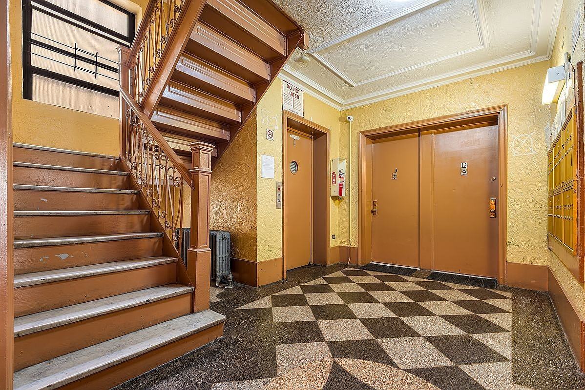 700 Oakland Pl #5C - Photo 2 of 9
