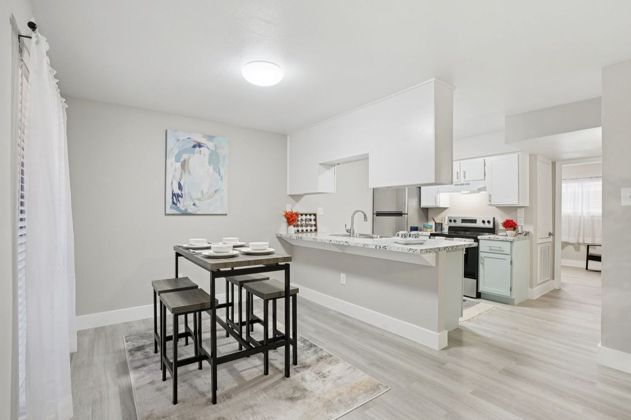 Shoal Pointe Apartments - Photo 6 of 24