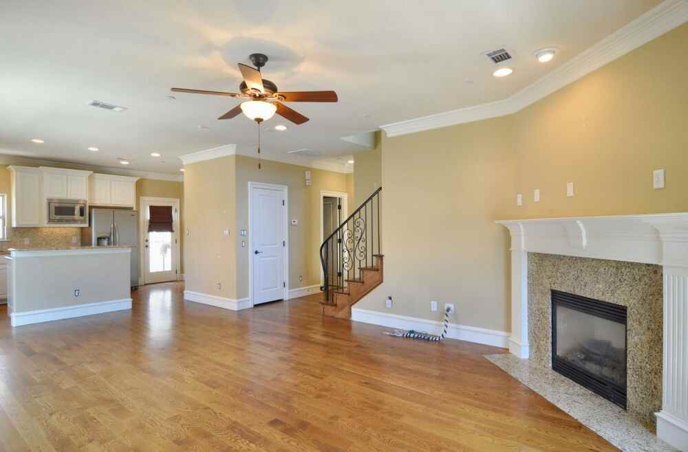 Druid Townhomes - Photo 4 of 18