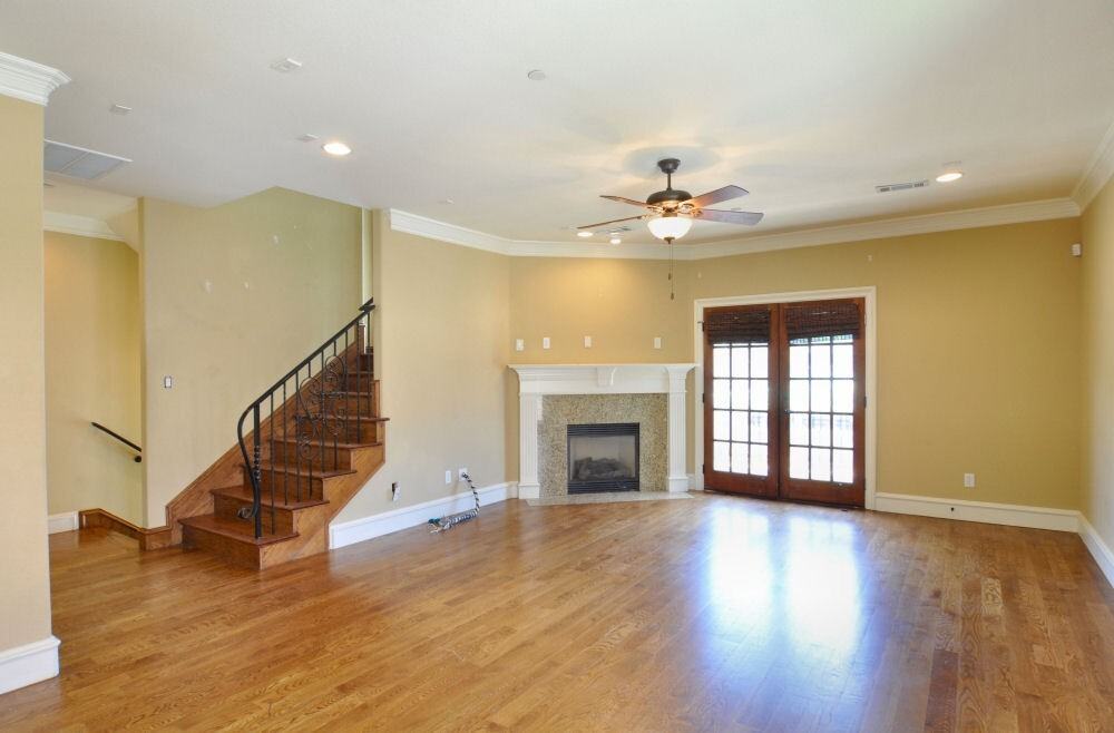 Druid Townhomes - Photo 5 of 18