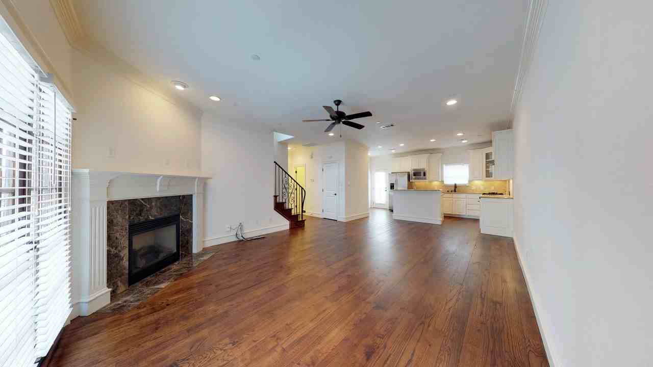 Druid Townhomes - Photo 6 of 18