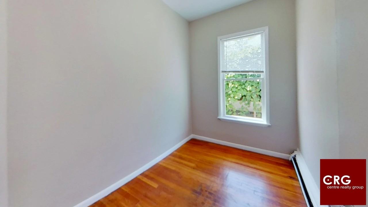 118 George St #1A - Photo 4 of 7