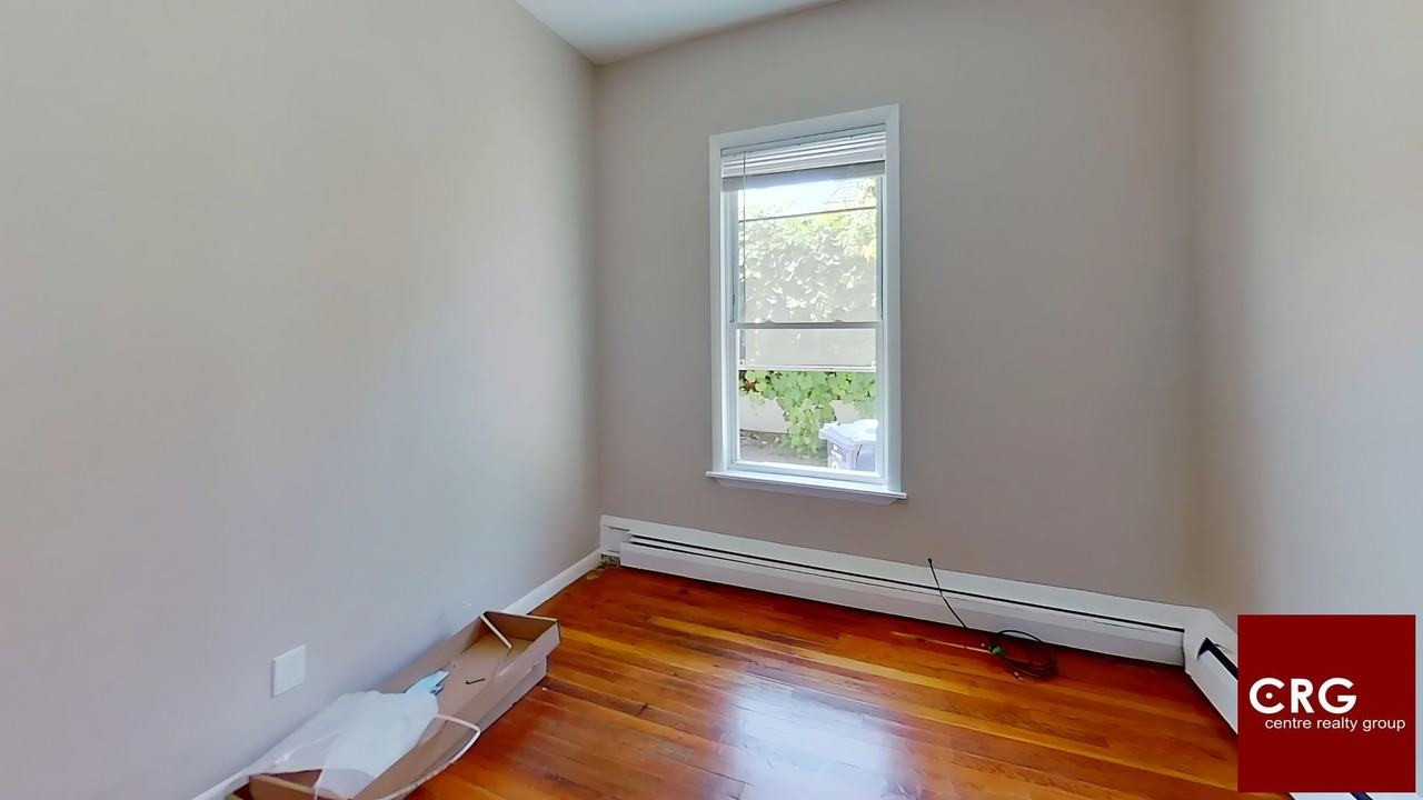 118 George St #1A - Photo 5 of 7
