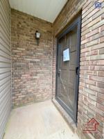 featured image of 430 Oriole Dr