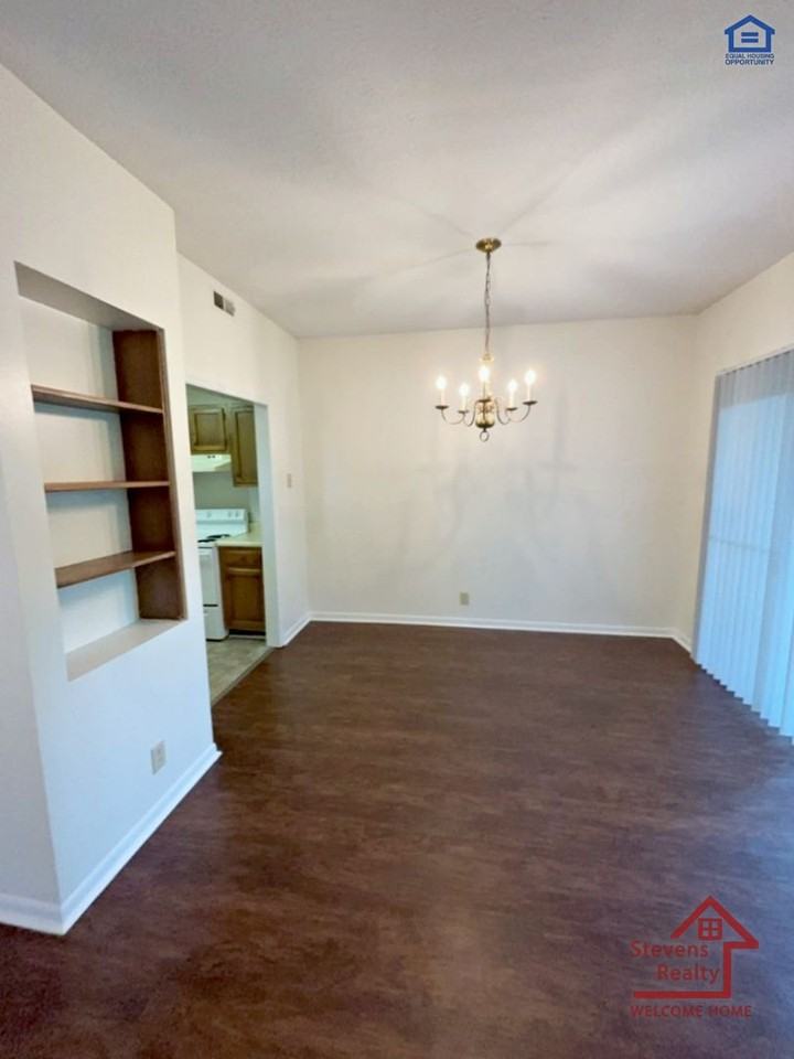 Creekwood Apartments - Photo 6 of 24