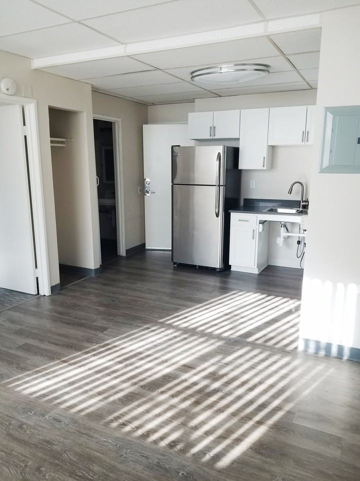 2202 N Downing St #2215 - Photo 3 of 5