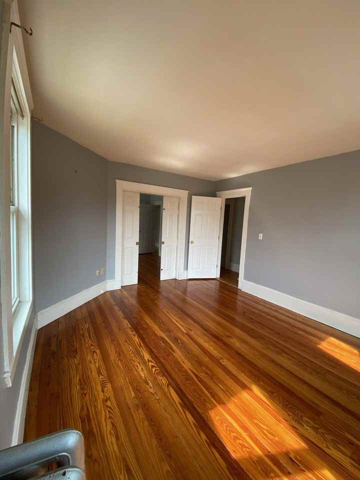 658 Metropolitan Ave #3 - Photo 5 of 16