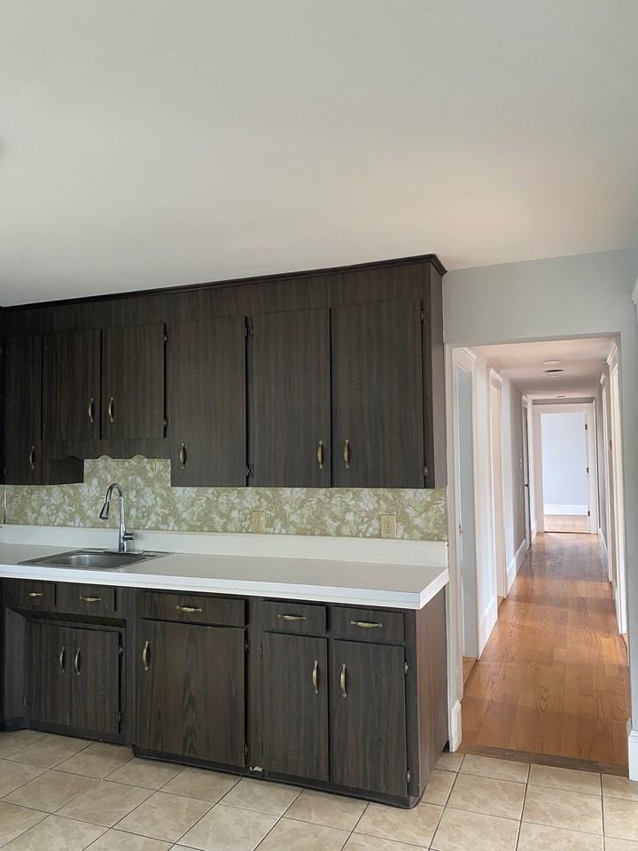 658 Metropolitan Ave #3 - Photo 7 of 16