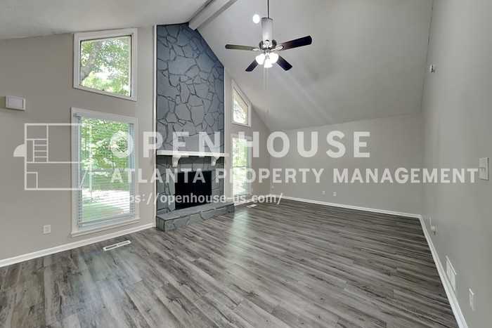 174 Fox Dr - Photo 4 of 34