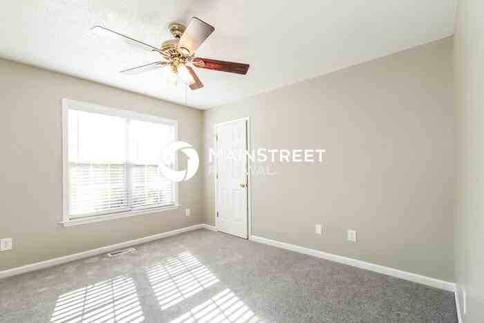 4935 Springhouse Farm Rd - Photo 7 of 17
