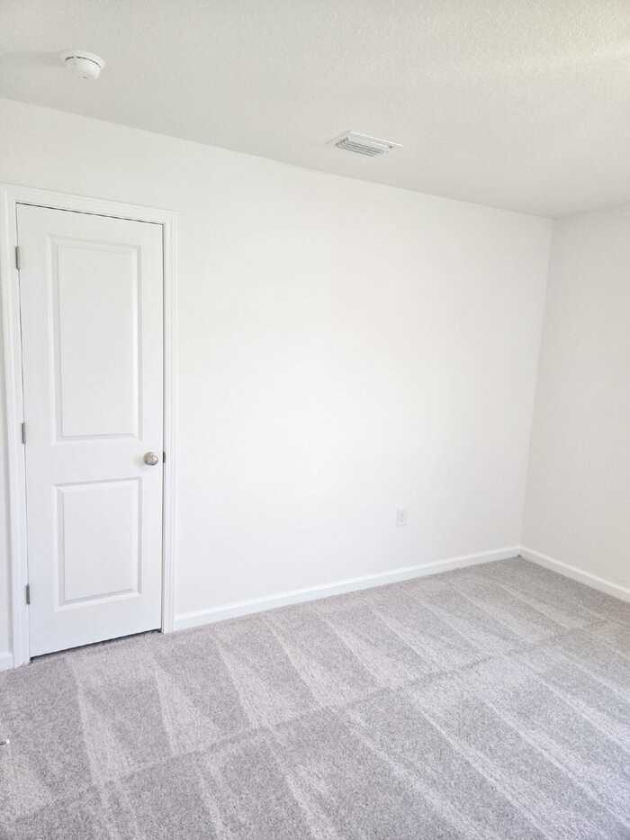 4607 Carlstrom Ln - Photo 6 of 14