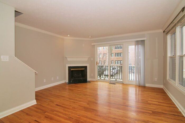 712 N East St - Photo 3 of 18