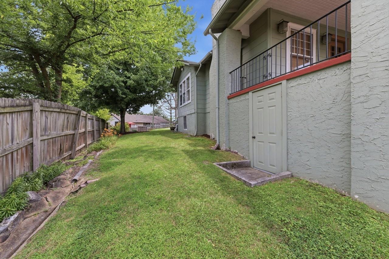 1105 Westwood Ave - Photo 5 of 24