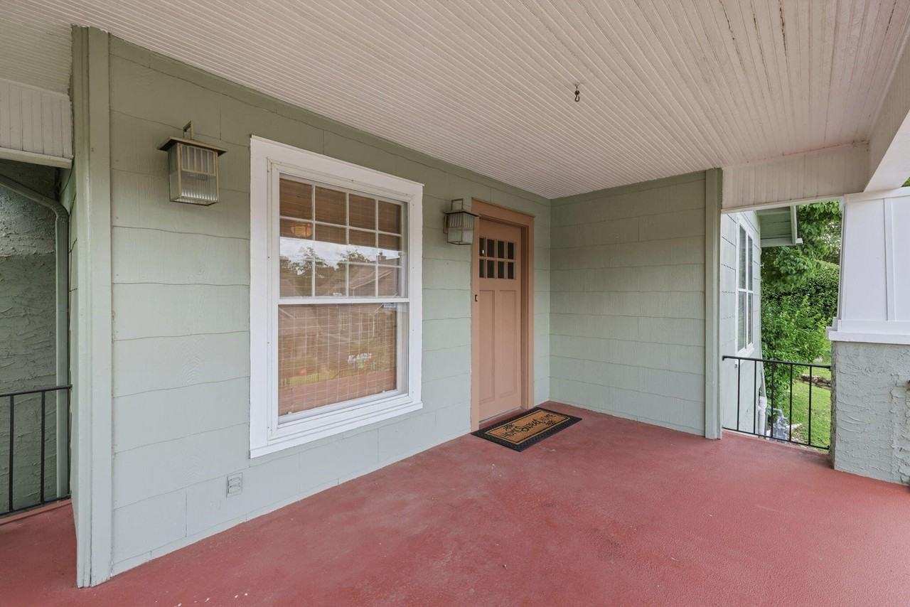 1105 Westwood Ave - Photo 6 of 24