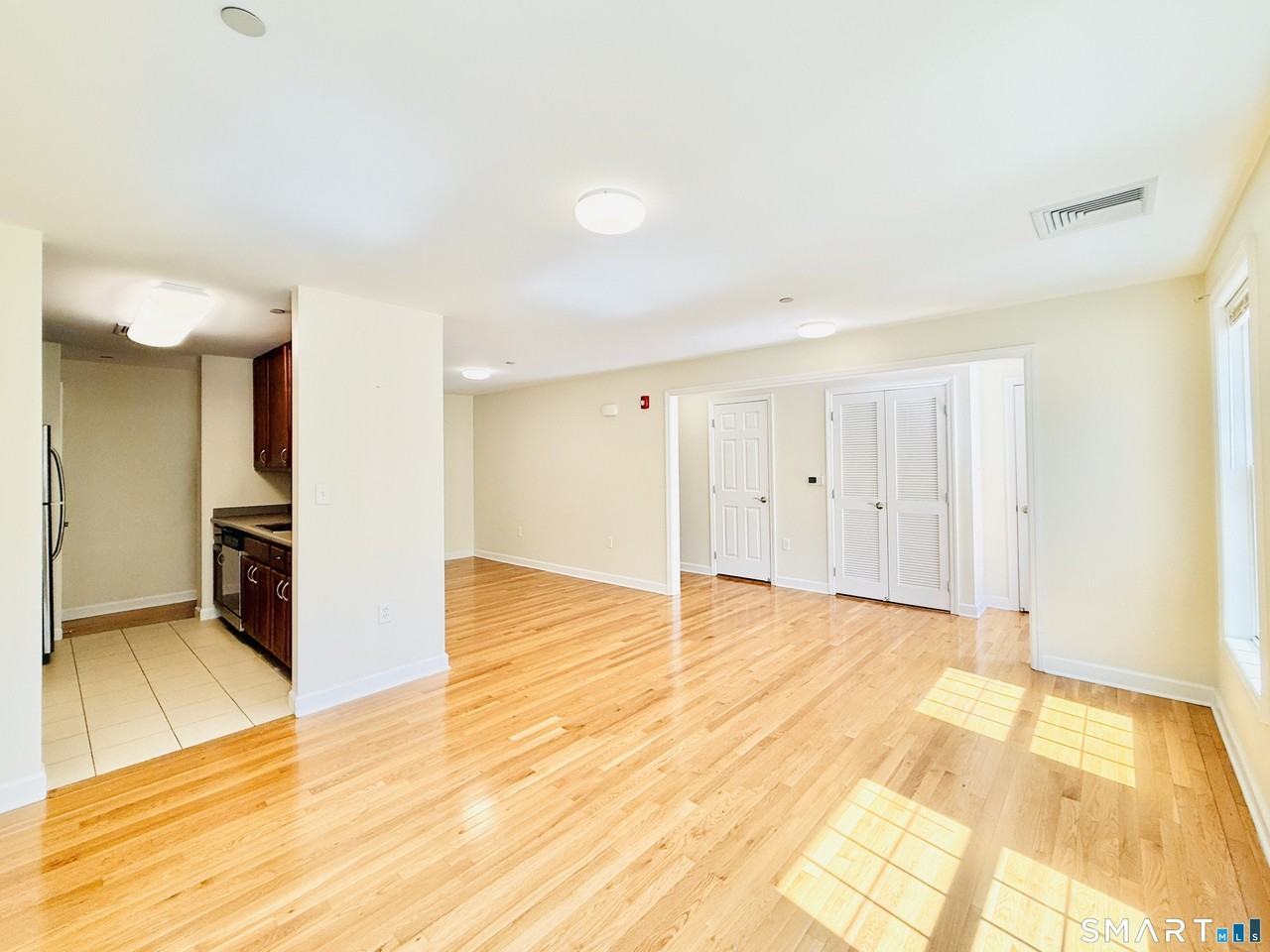 7 Birch Dr #7 - Photo 7 of 19