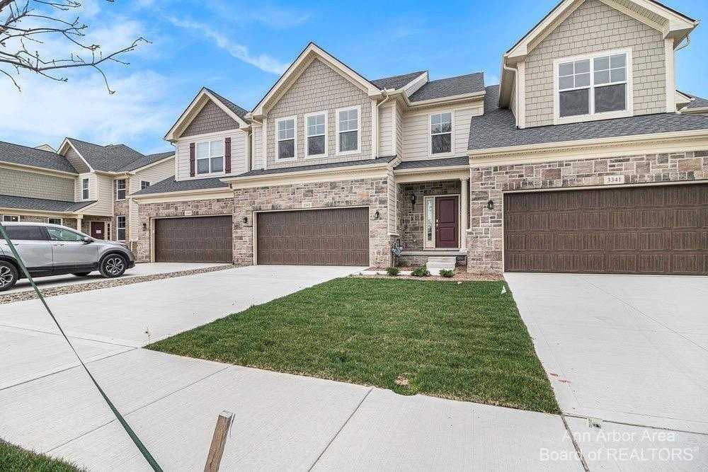 3343 Roseford Blvd - Photo 3 of 38