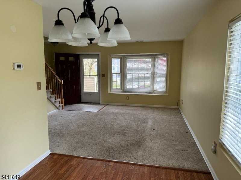 705 Bryant Dr - Photo 6 of 12