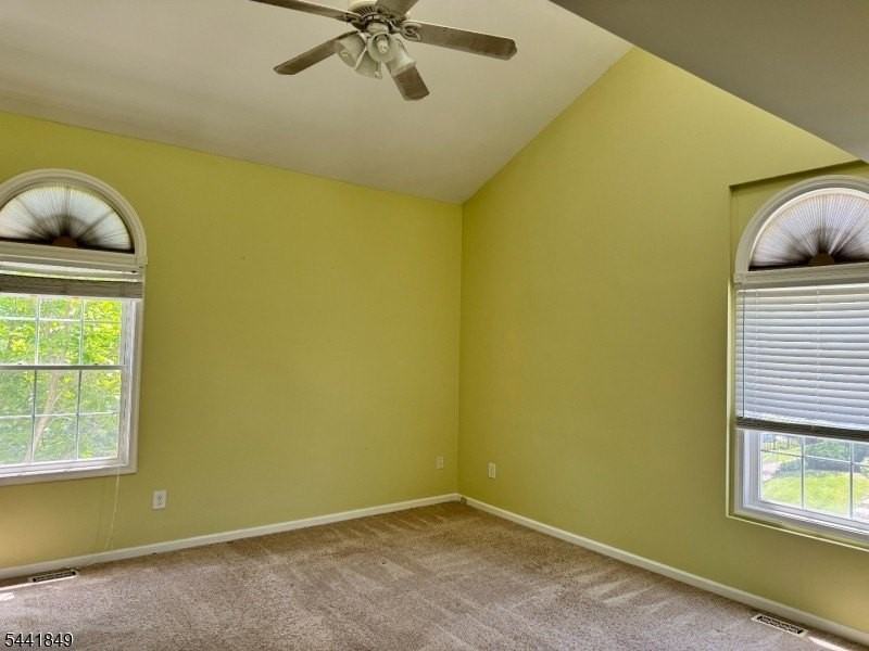 705 Bryant Dr - Photo 7 of 14