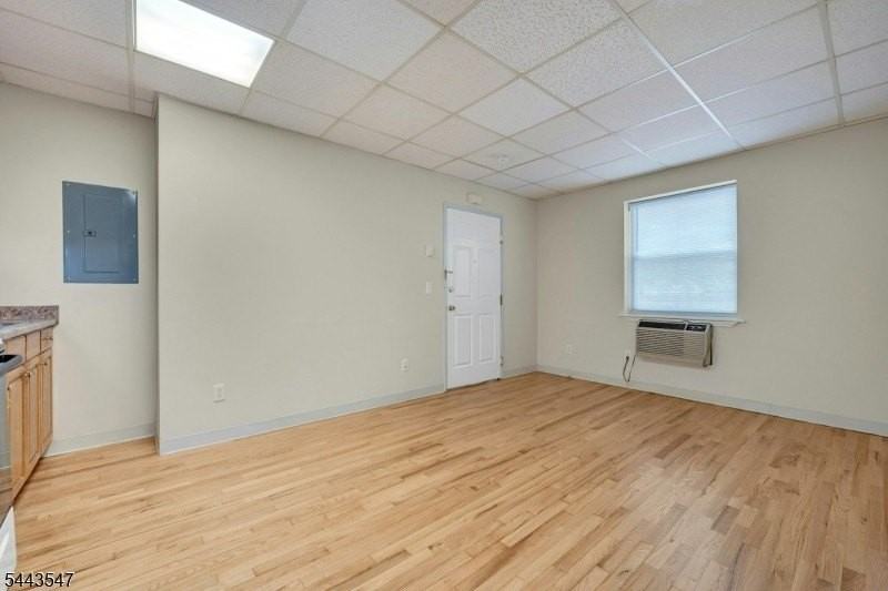 377 Park St #C - Photo 4 of 15