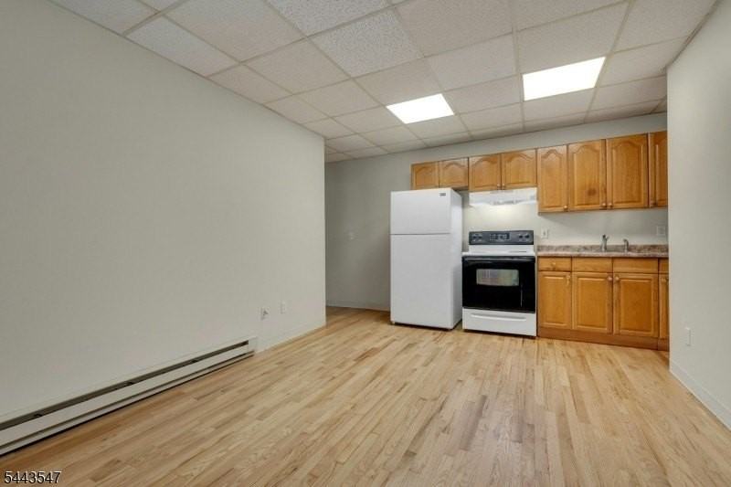 377 Park St #C - Photo 7 of 15