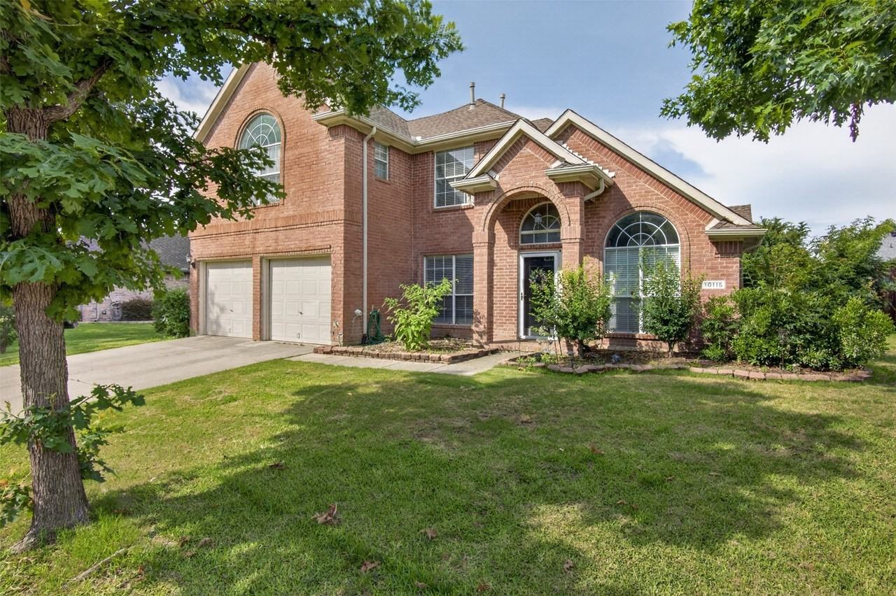 10115 Andre Dr - Photo 2 of 34