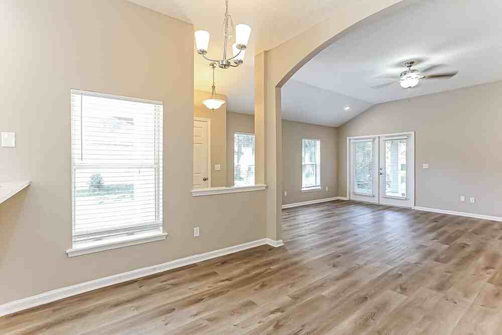 5060 Cape Elizabeth Ct W - Photo 5 of 16
