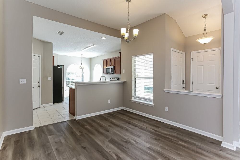 5060 Cape Elizabeth Ct W - Photo 7 of 16