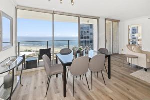 featured image of 1820 Avenida Del Mundo #1003