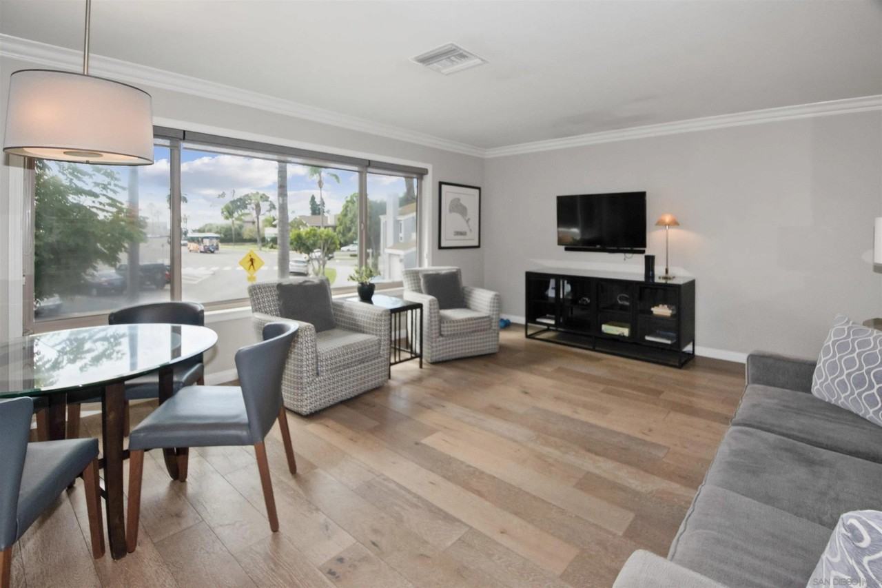 1052 Isabella Ave #E - Photo 7 of 28