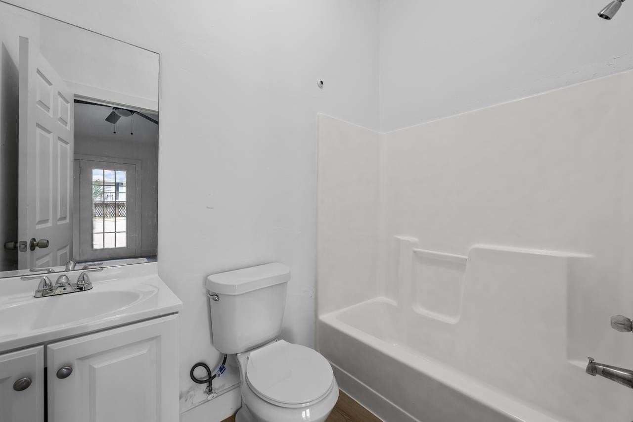 2222 Magnolia Cir #2 - Photo 5 of 12