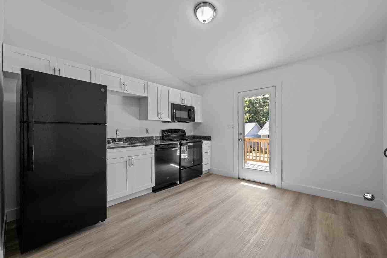 2266 Magnolia Cir #1 - Photo 7 of 23