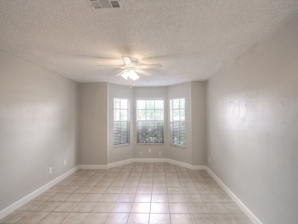 13230 Boulder Woods Cir - Photo 4 of 15