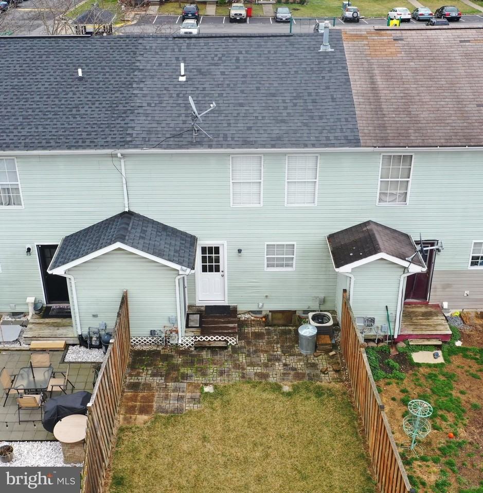 311 Willowbrook Ct - Photo 4 of 29
