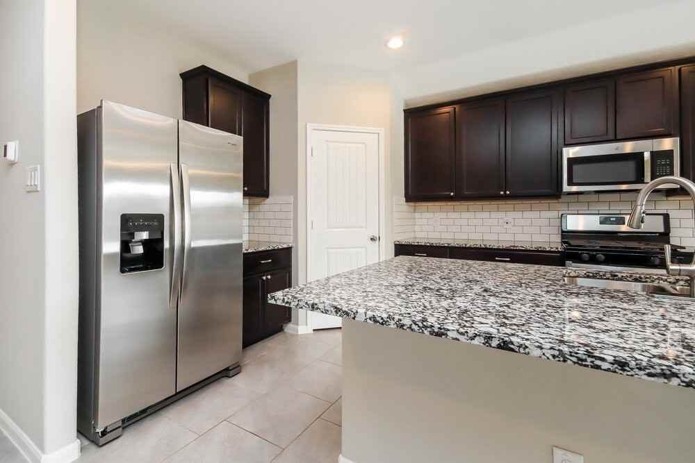 8419 Ideal Dr - Photo 4 of 16