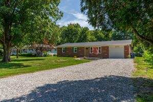 featured image of 462 Woodview Dr