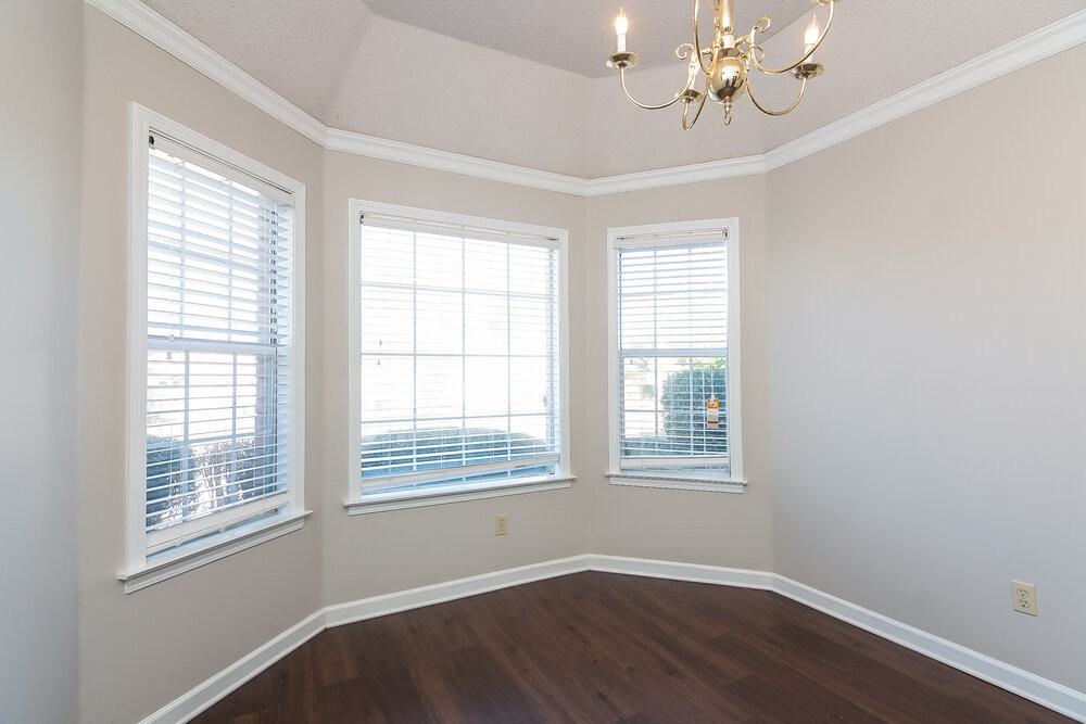 2214 Lake Hill Ct - Photo 3 of 15