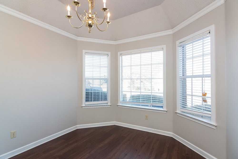 2214 Lake Hill Ct - Photo 4 of 15