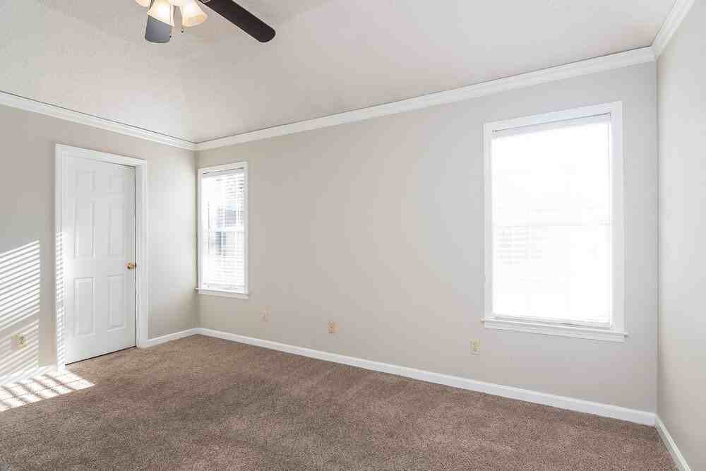 2214 Lake Hill Ct - Photo 7 of 15