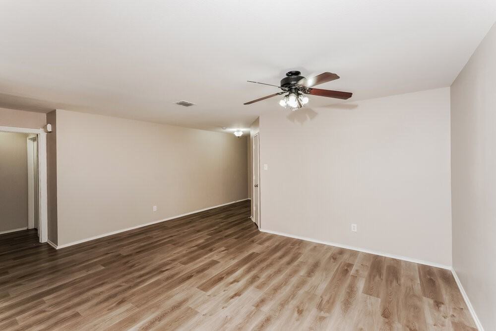 4549 Lacebark Ln - Photo 3 of 16