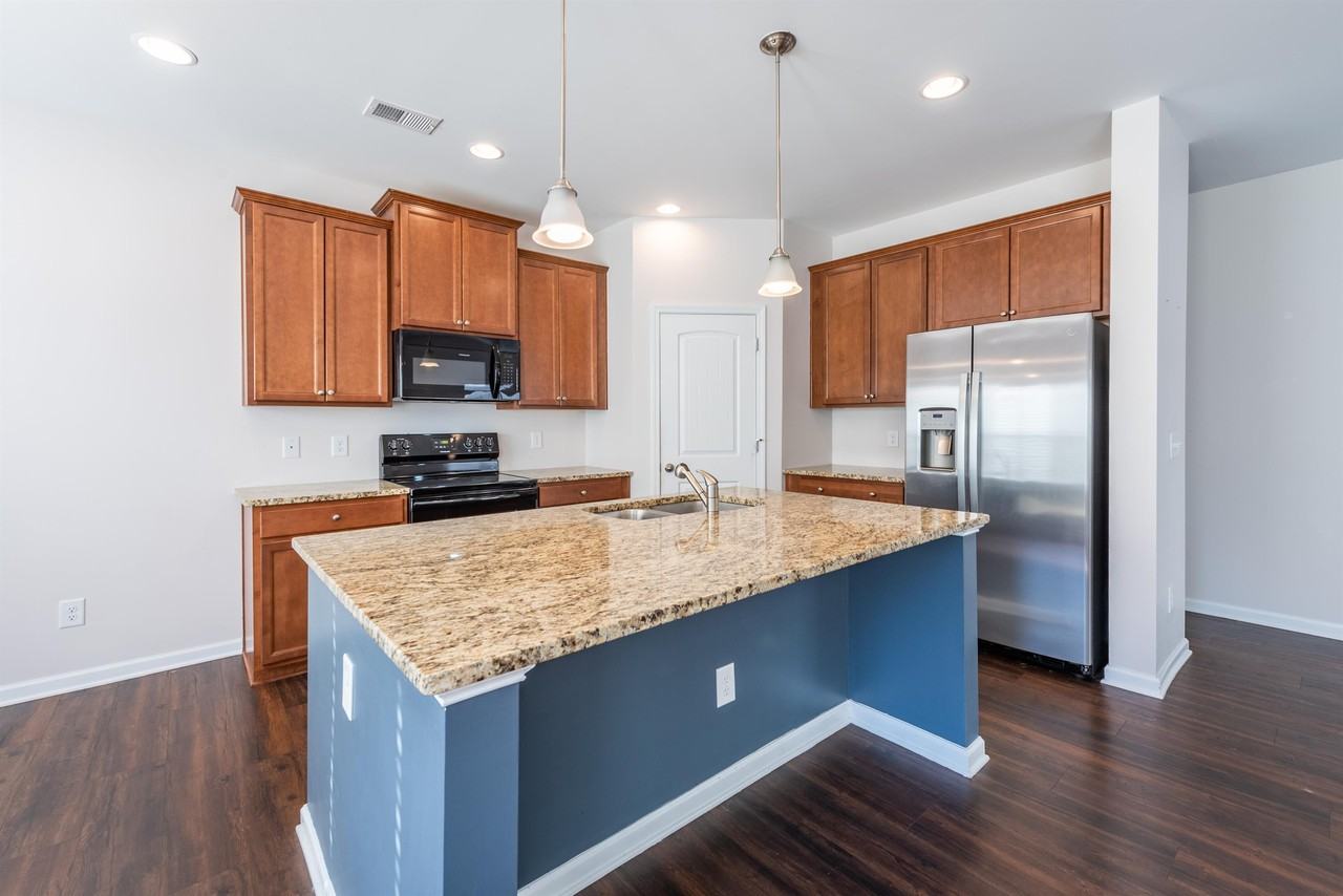 172 Renford Rd #1 - Photo 2 of 10
