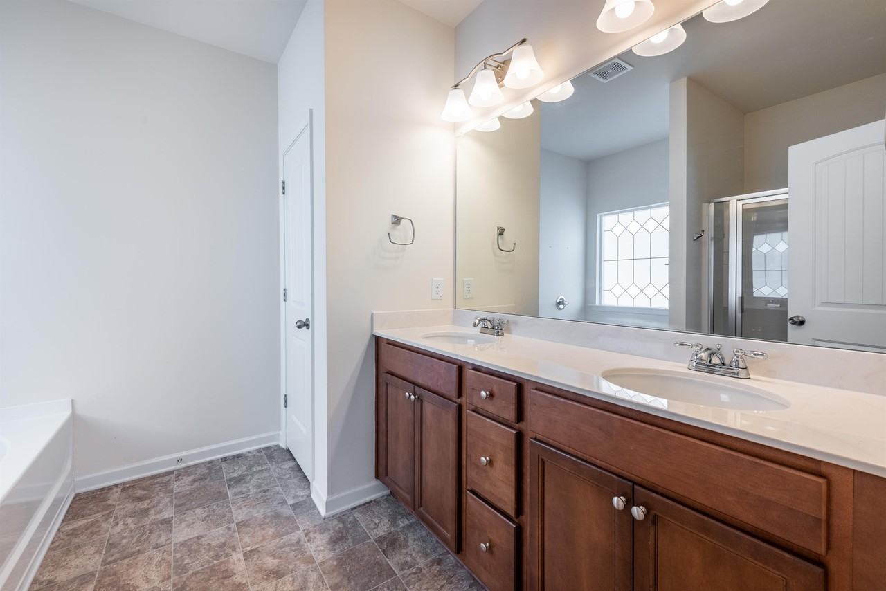 172 Renford Rd #1 - Photo 6 of 10