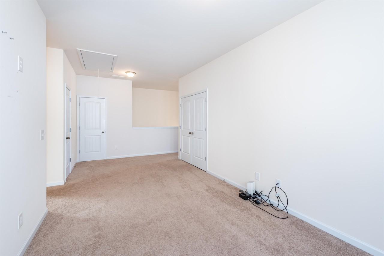 172 Renford Rd #1 - Photo 7 of 10
