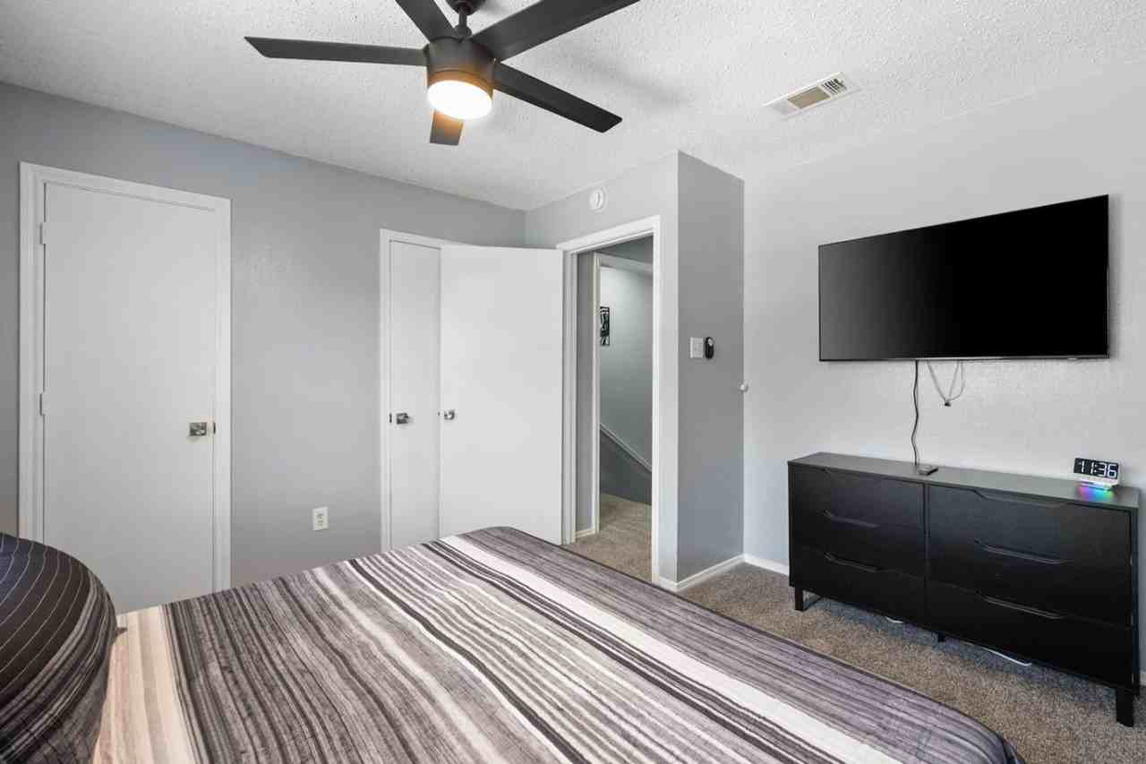 105 Maple St #1580251P - Photo 6 of 33