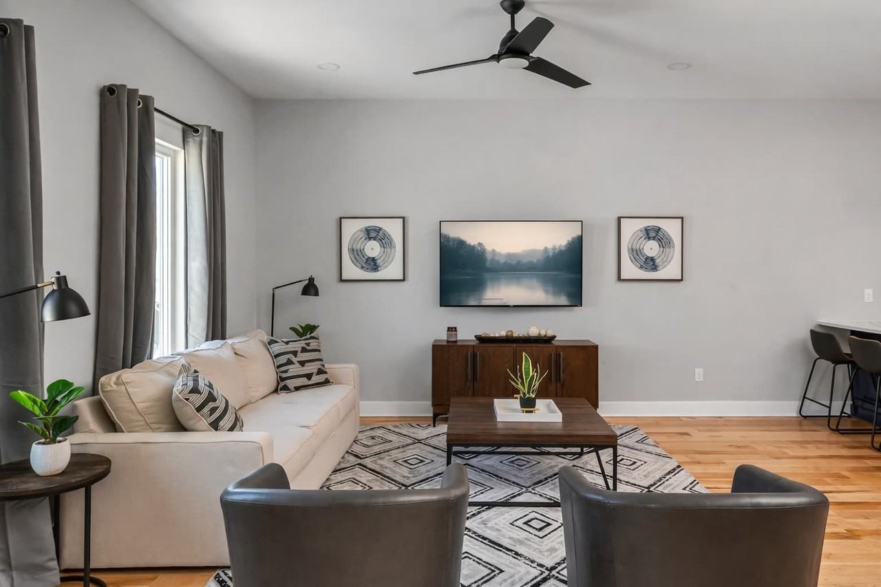 2131 Goodrich Avenue - Photo 3 of 48